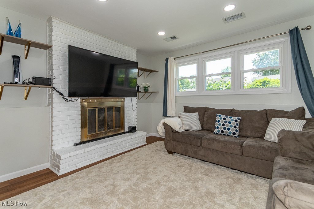 36919 Clearway Drive, Eastlake, Ohio image 17