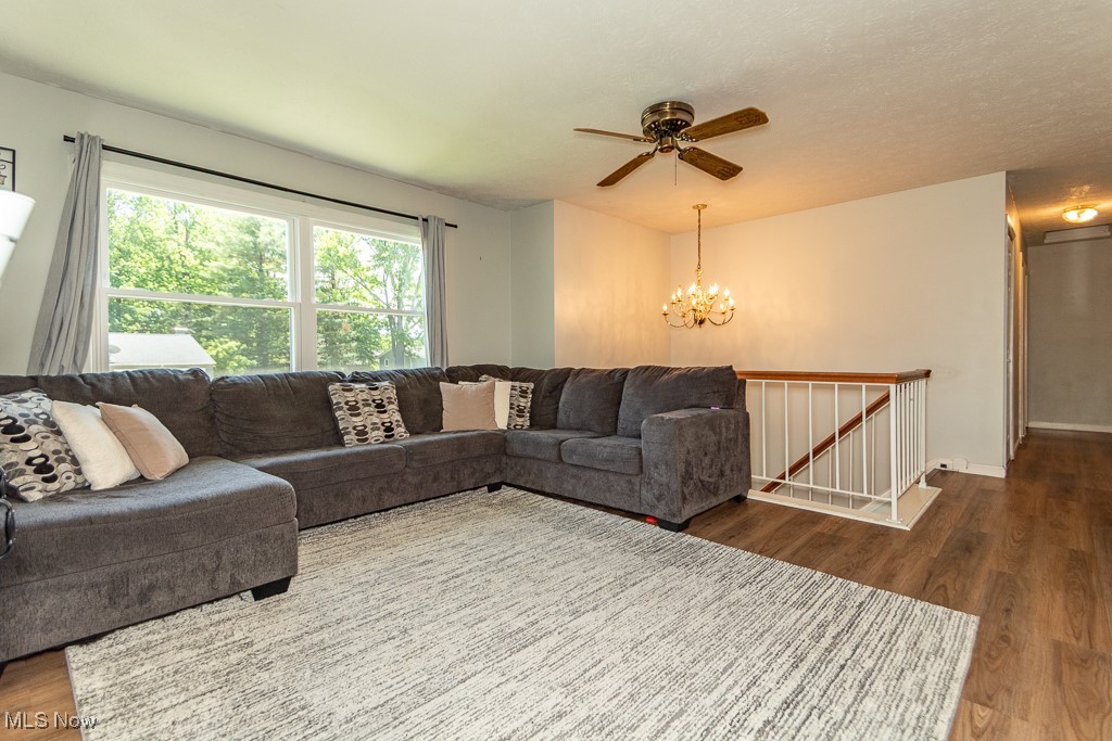 36919 Clearway Drive, Eastlake, Ohio image 3