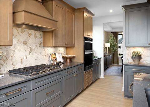 Tiny photo for 9425 Avery Road, Broadview Heights, OH 44147 (MLS # 5187974)