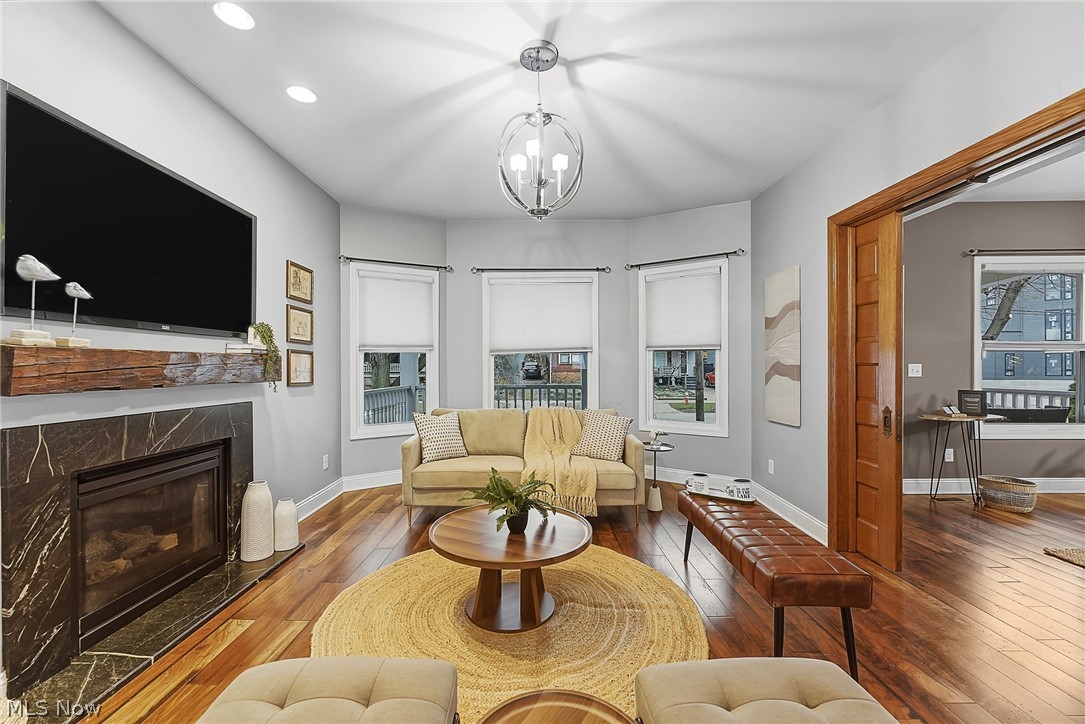 S S Stones - Residential