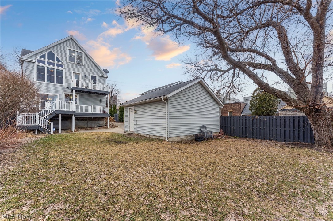 S S Stones - Residential