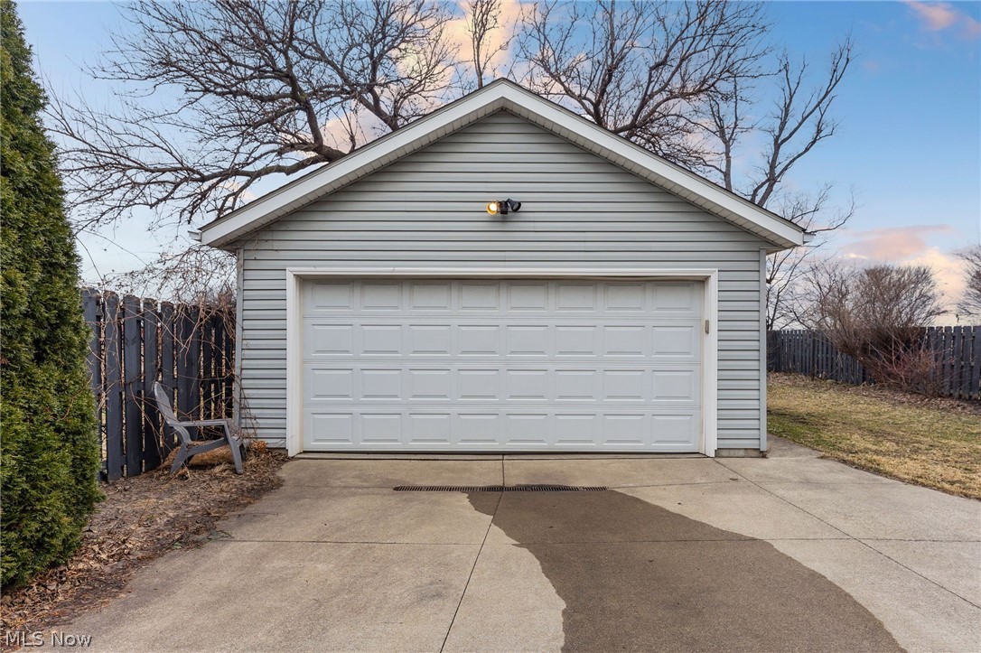 S S Stones - Residential