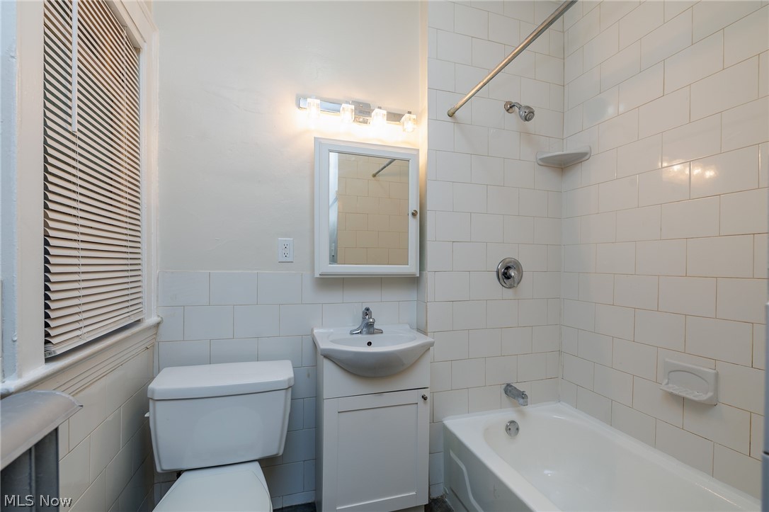 Euclid Heights Re-Allotment - Residential Lease