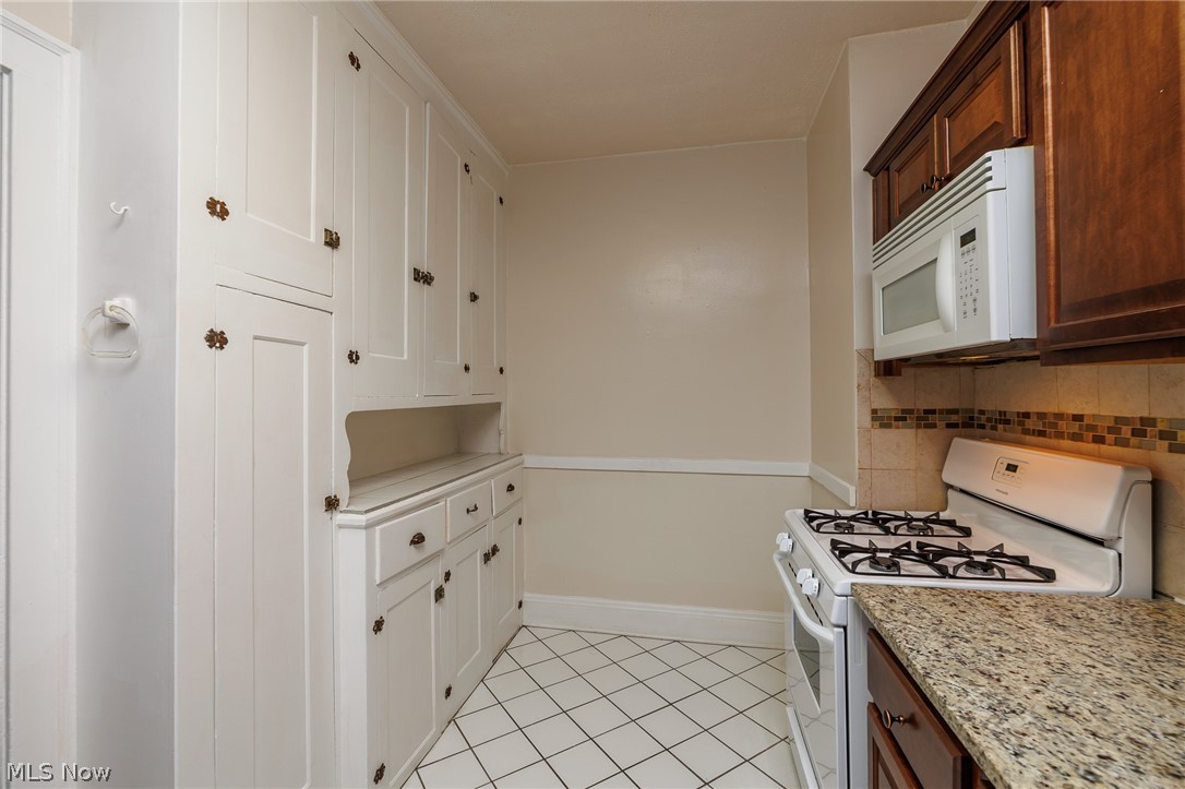 Euclid Heights Re-Allotment - Residential Lease