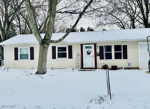 2194 Santom Road E Stow OH 44224