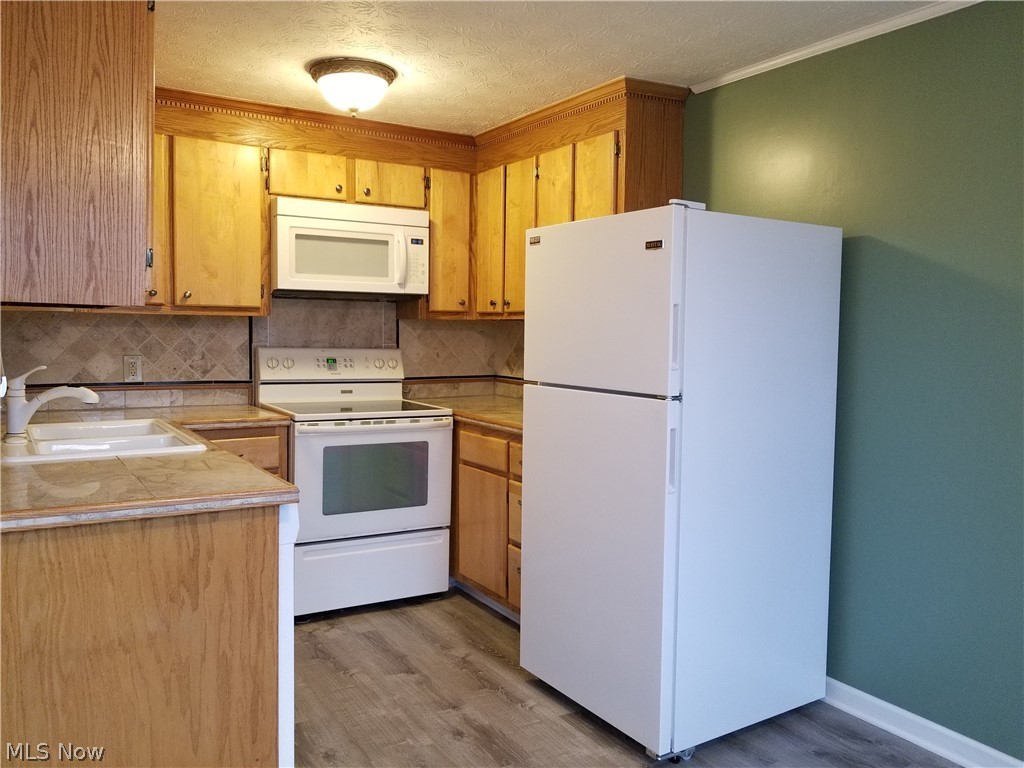 Huntington Park Condo #1 - Residential Lease