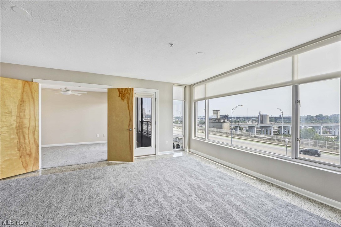 Stonebridge Condos - Residential