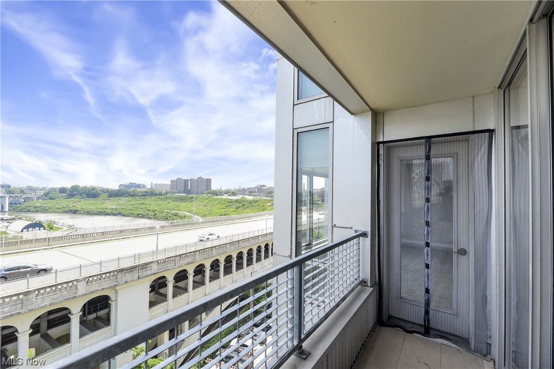 Stonebridge Condos - Residential