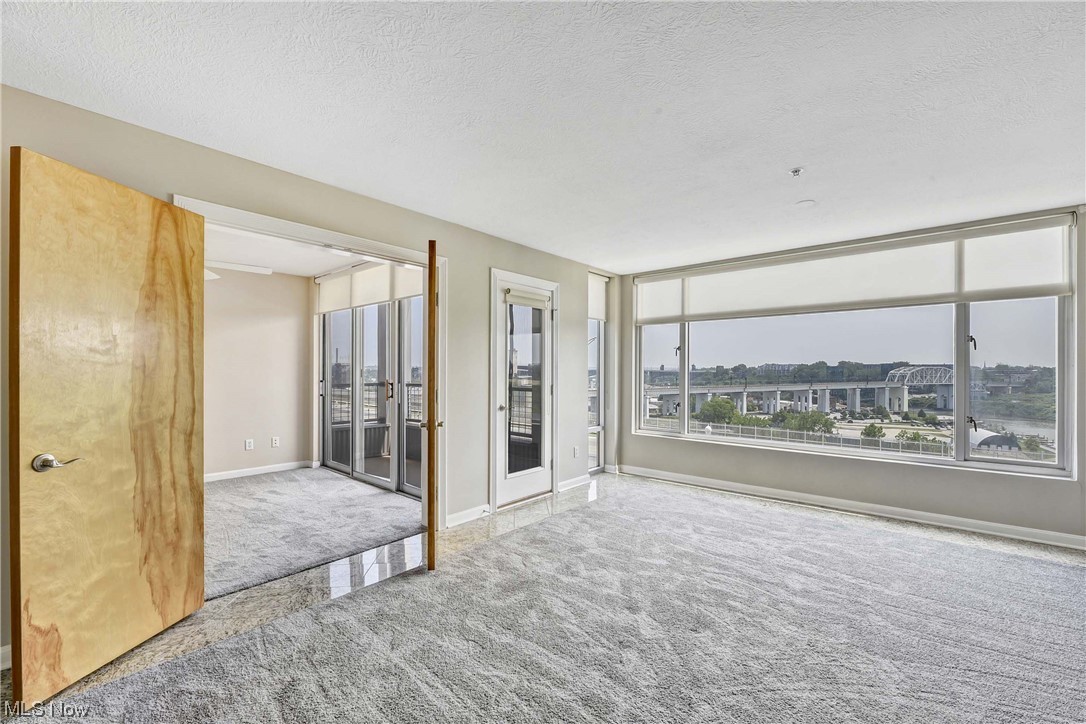 Stonebridge Condos - Residential