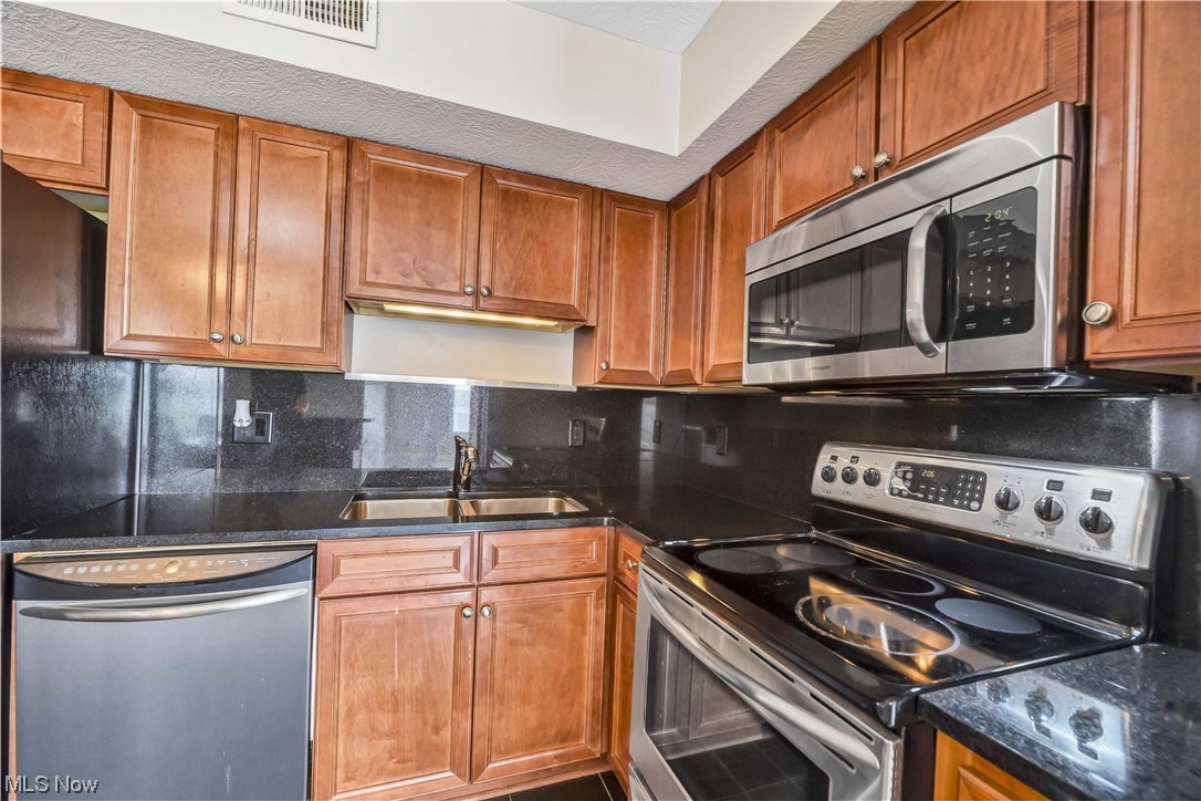 Stonebridge Condos - Residential