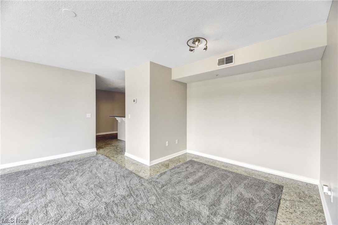 Stonebridge Condos - Residential