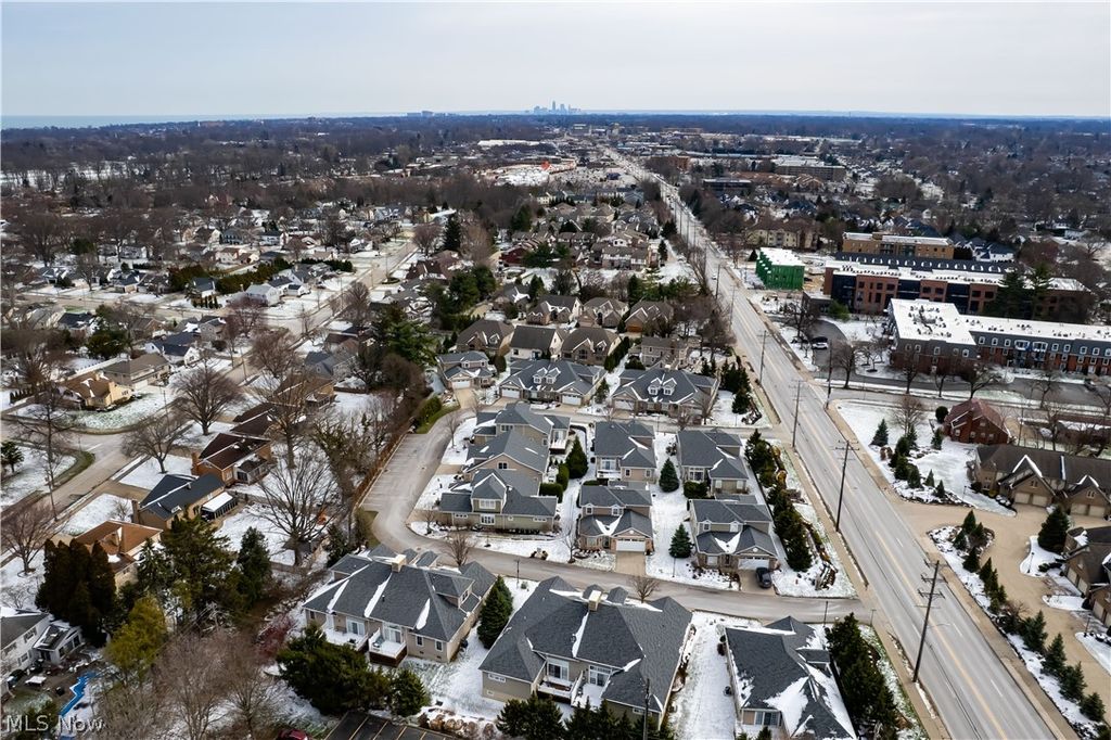 Photo of 20 Somerset Drive, Rocky River, OH 44116 (MLS # 5194650)