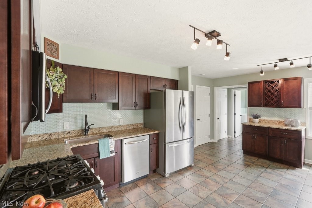 Sv-Meadowood Sub - Residential