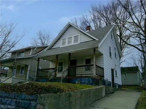 Tiny photo for 815 Longview Avenue, Akron, OH 44307 (MLS # 5188139)