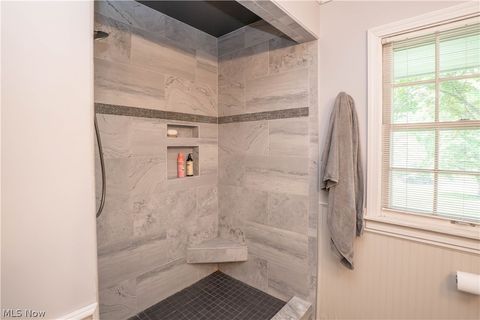 Tiny photo for 2810 Brentwood Close Street NW, Canton, OH 44708 (MLS # 5209722)