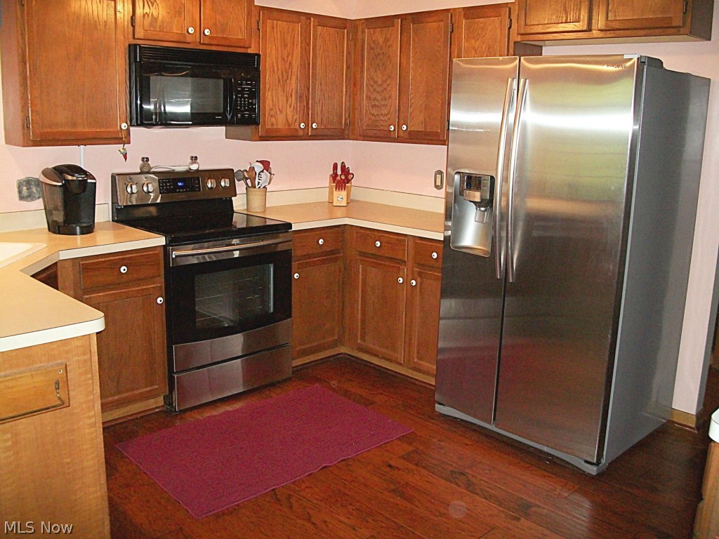 Burlington/Geauga Condo #8 - Residential