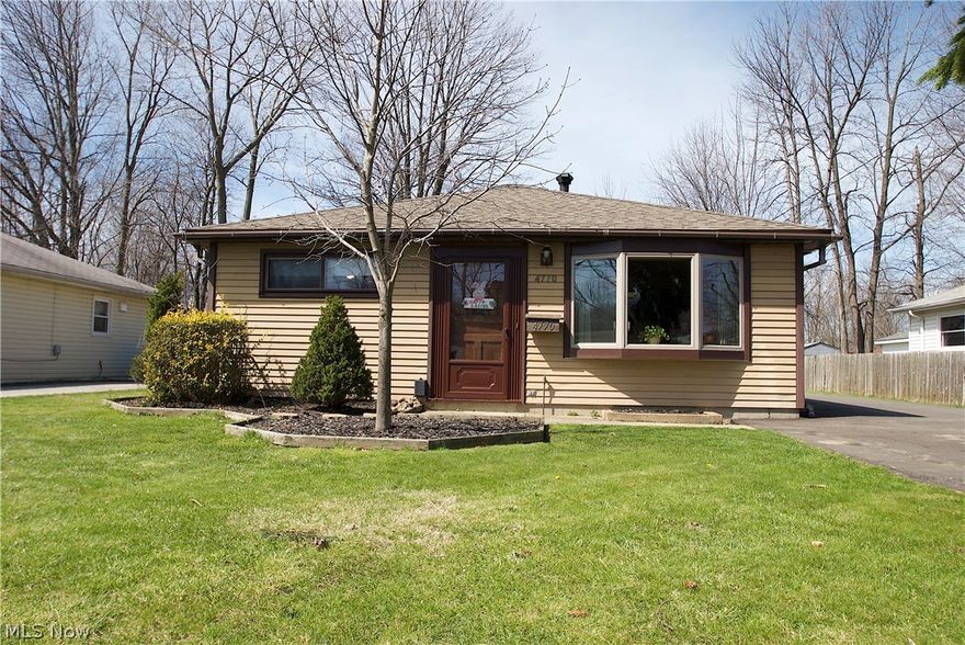 Adorable 3 bedroom, 1 bath brick ranch on a nice quiet Street in the heart of Mentor.   Don't wait to long.  This is priced to sell.  More photos will be uploaded   at the beginning of the week.  Home warranty provided!!