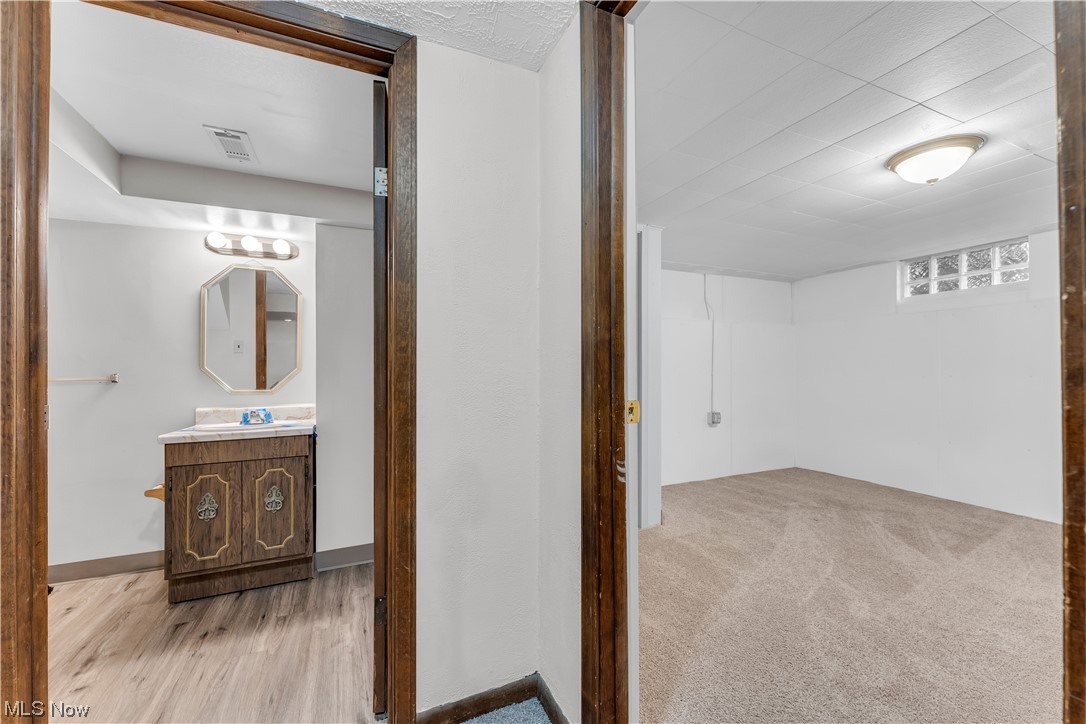 Skyview 01 - Residential Lease