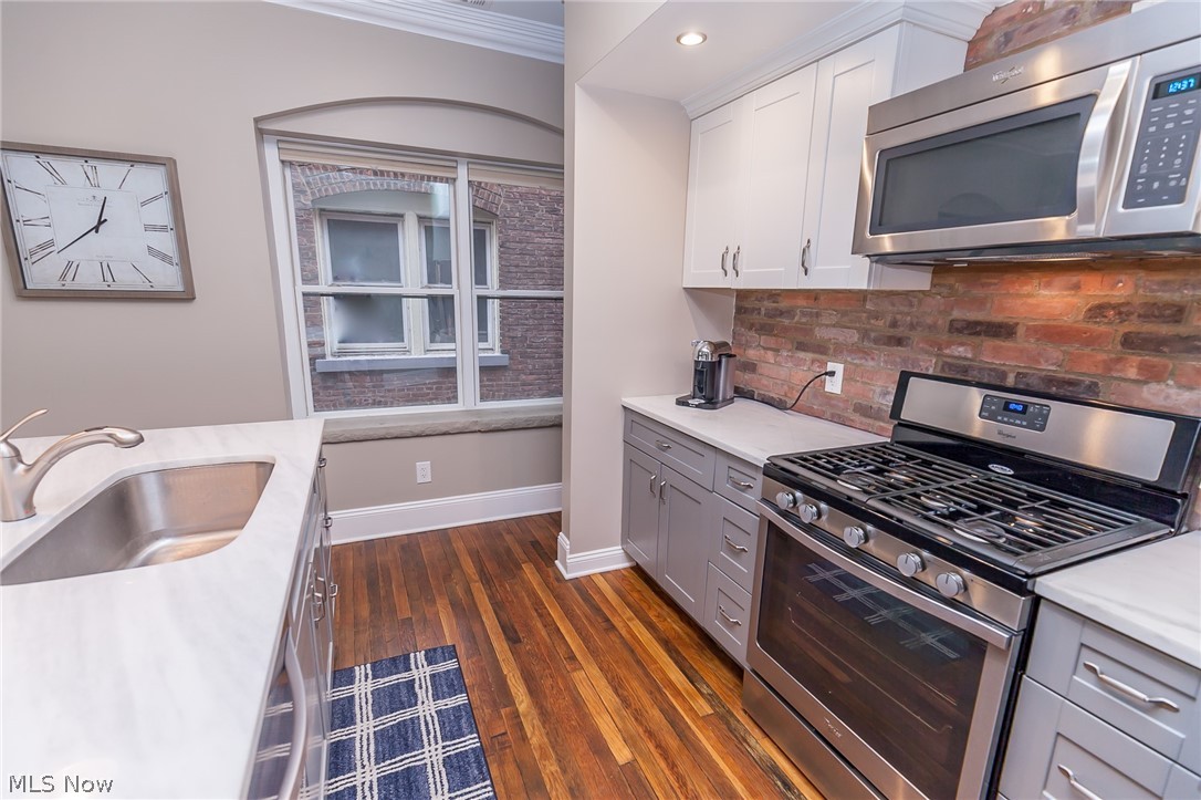 Eagle View Condominiums - Residential