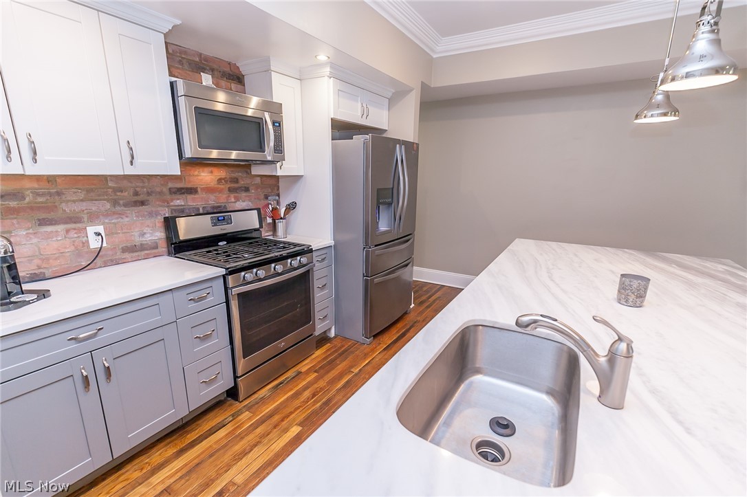 Eagle View Condominiums - Residential