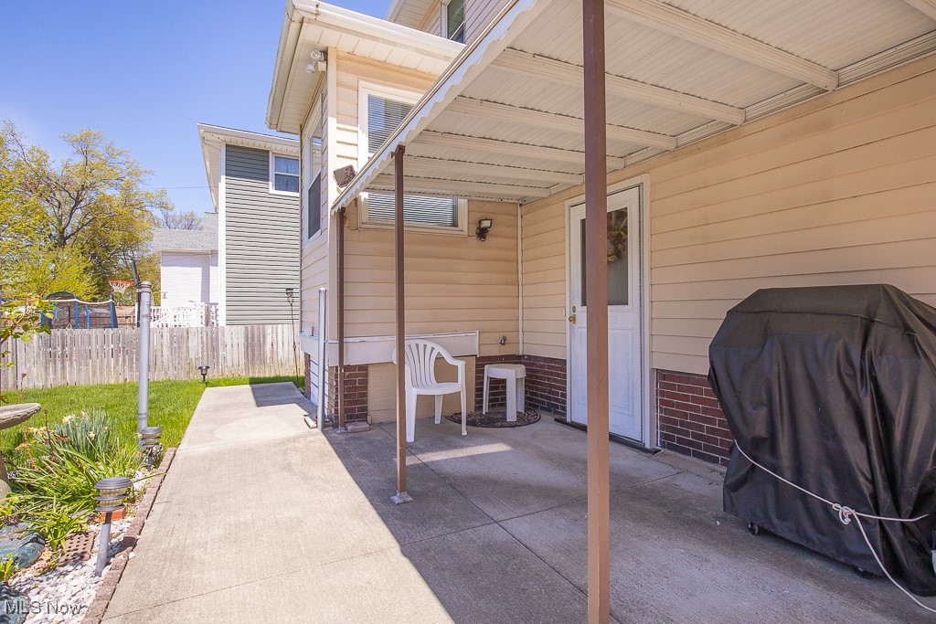 1584 Wagar Avenue, Lakewood, Ohio image 36