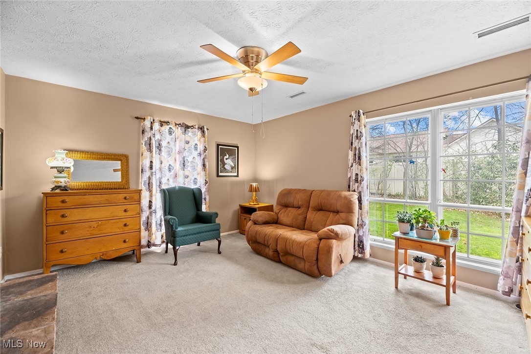 4916 Friar Road #D, Stow, Ohio image 16