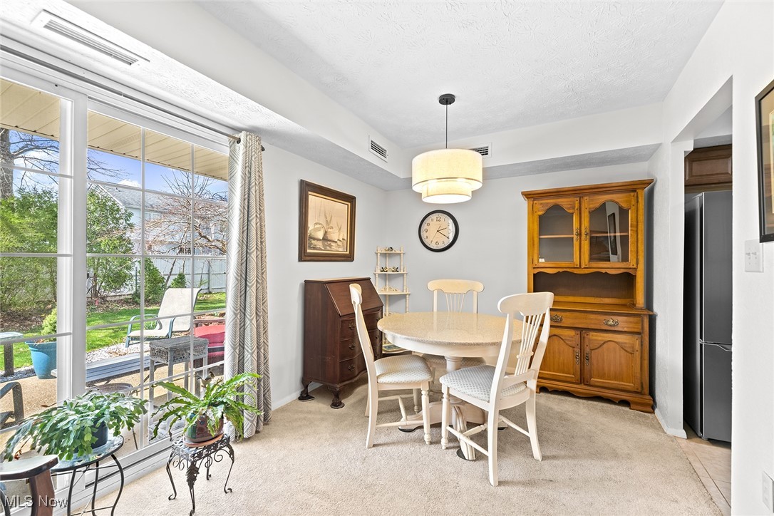 4916 Friar Road #D, Stow, Ohio image 7