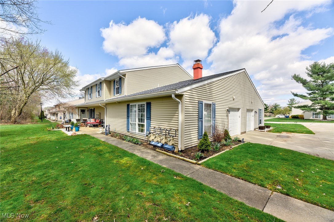 4916 Friar Road #D, Stow, Ohio image 2