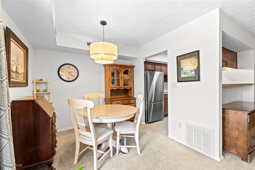 4916 Friar Road #D, Stow, Ohio image 8