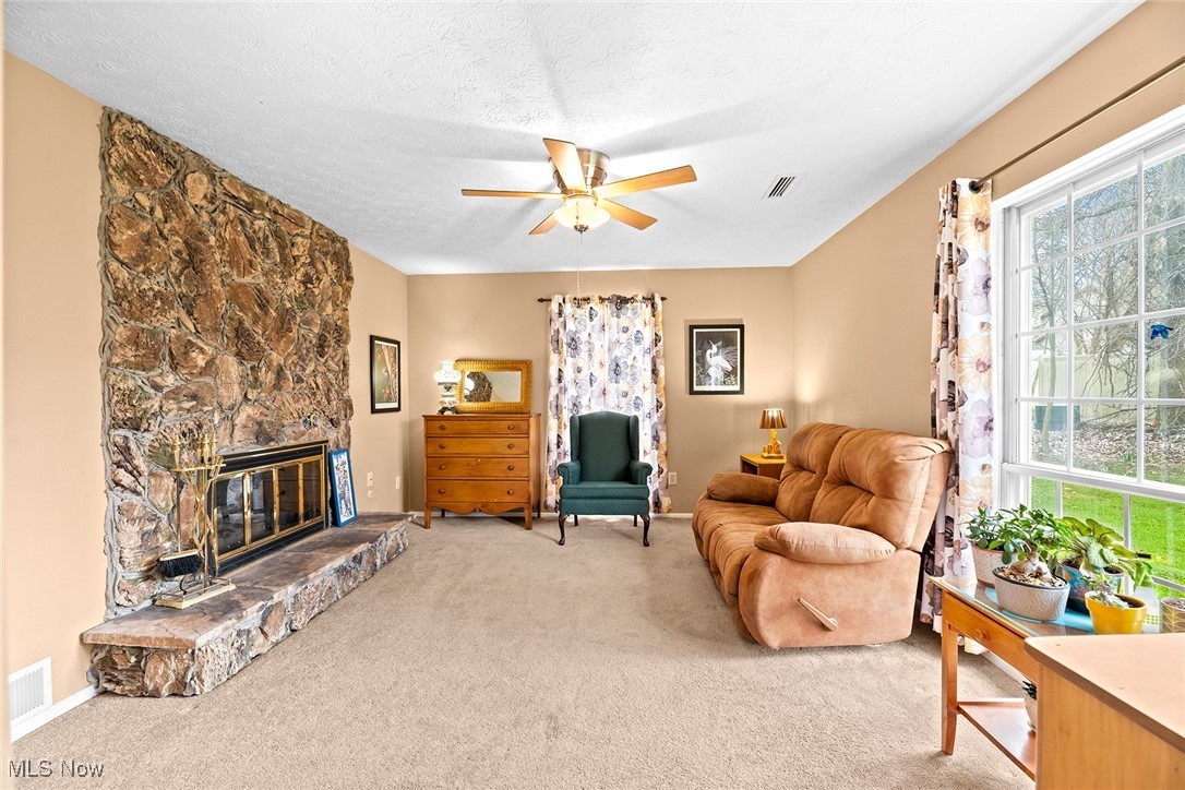 4916 Friar Road #D, Stow, Ohio image 18