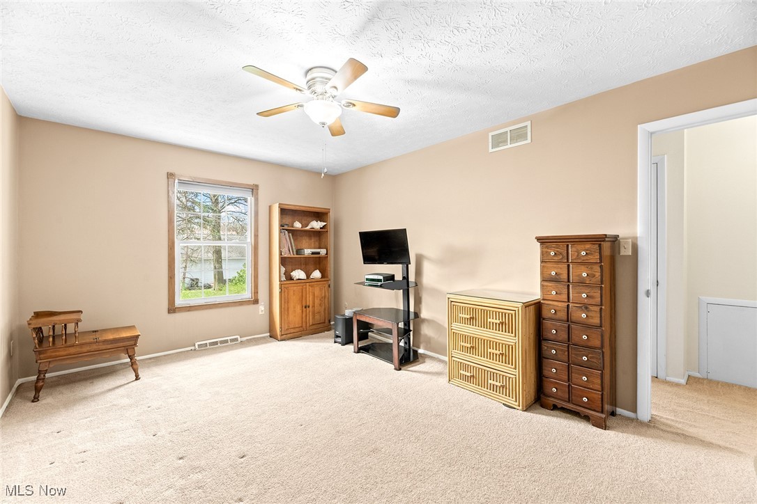 4916 Friar Road #D, Stow, Ohio image 22