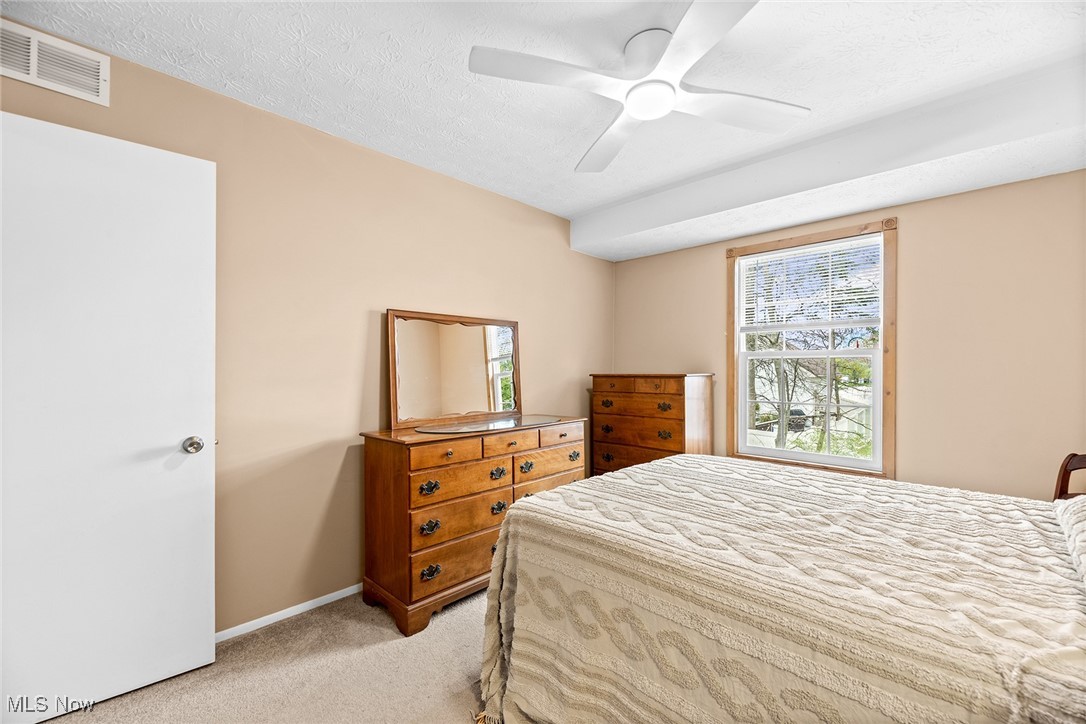 4916 Friar Road #D, Stow, Ohio image 26