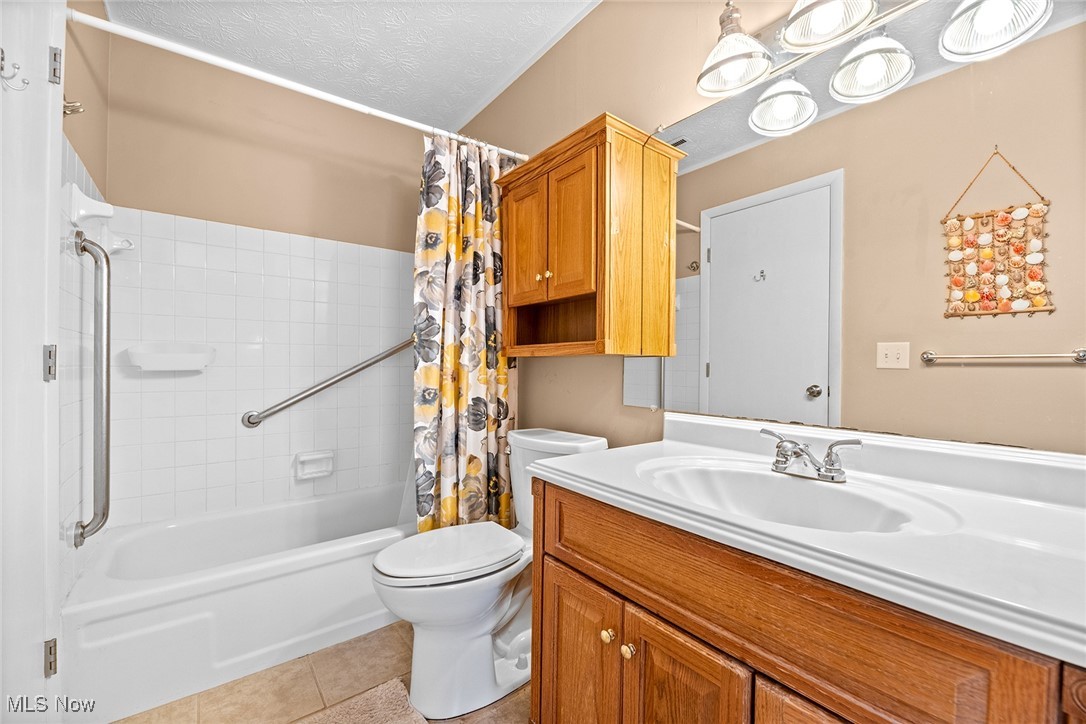4916 Friar Road #D, Stow, Ohio image 19