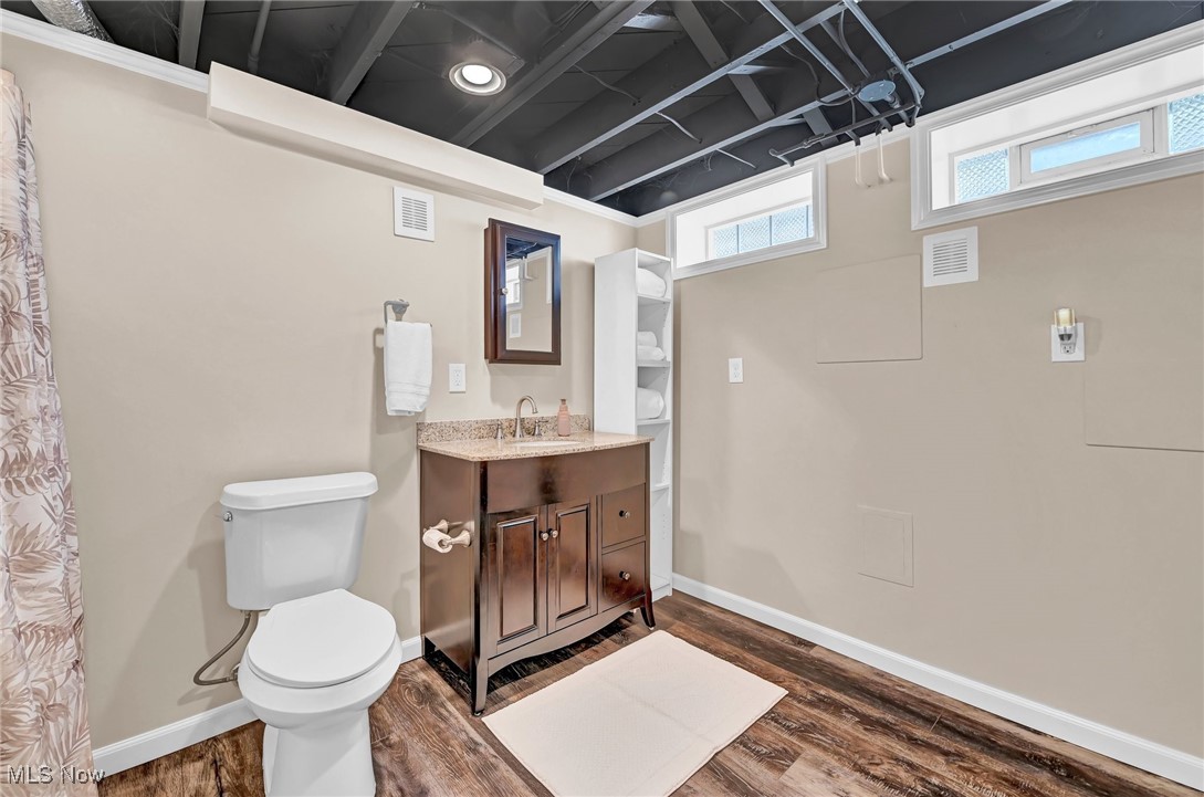15854 Hummel Road, Brook Park, Ohio image 16