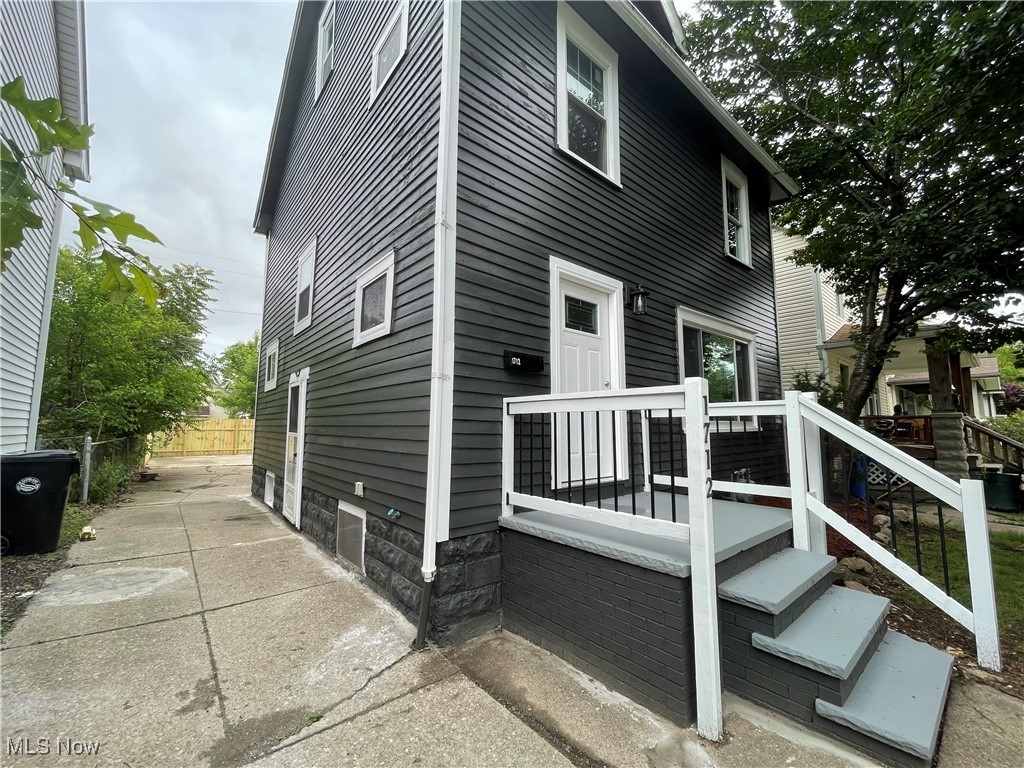 1712 Ardoyne Avenue