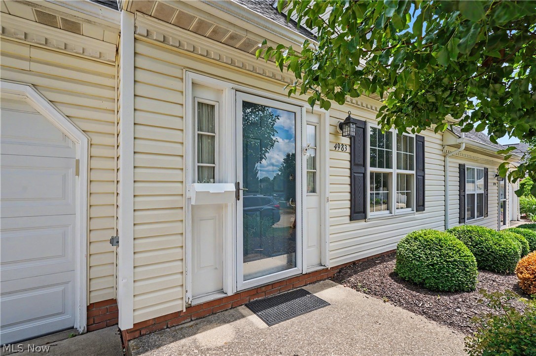 4983 Bar Harbor Lane