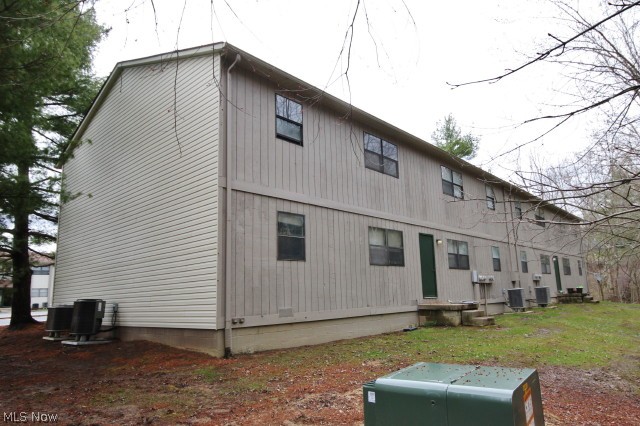 COLONY NORTH WATERSEDGE APT - Residential Lease