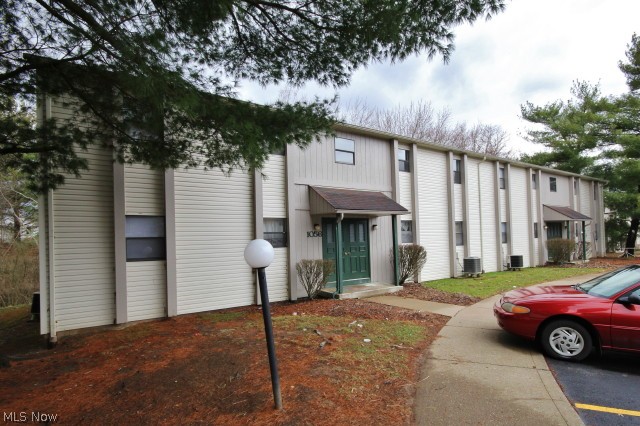 COLONY NORTH WATERSEDGE APT - Residential Lease