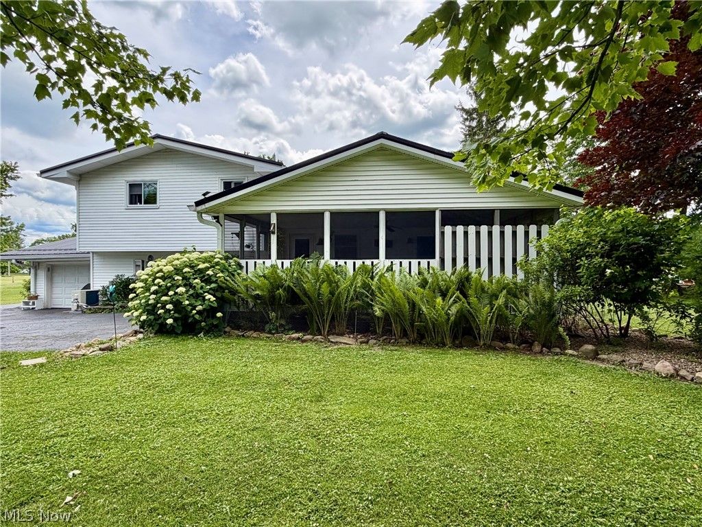 Photo of 15794 Mayfield Road, Huntsburg, OH 44046 (MLS # 5221391)
