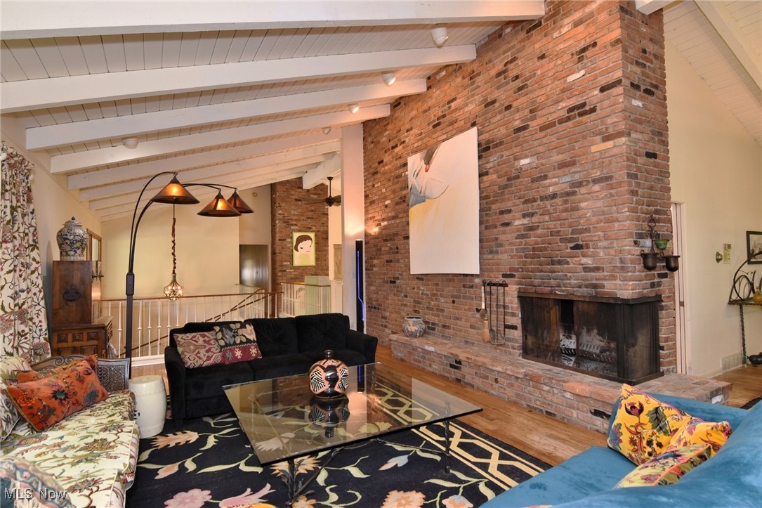 Ainsworth Cntry Estates Inc - Residential