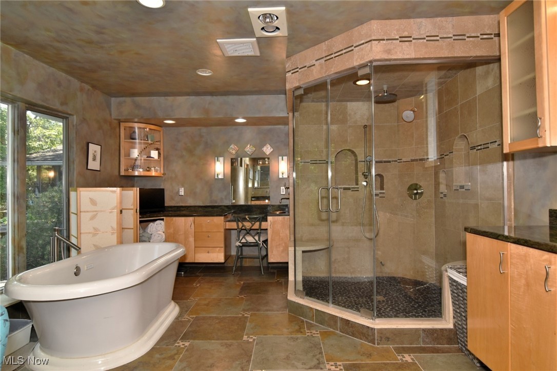 Ainsworth Cntry Estates Inc - Residential