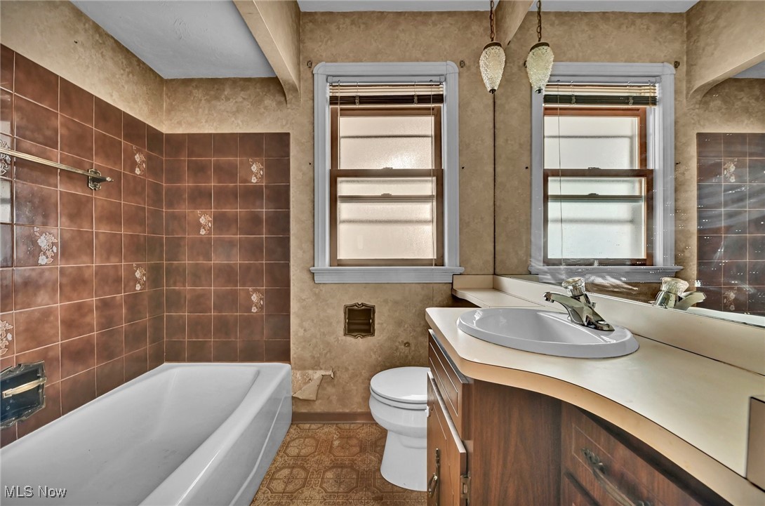 2700 North Avenue, Parma, Ohio image 16