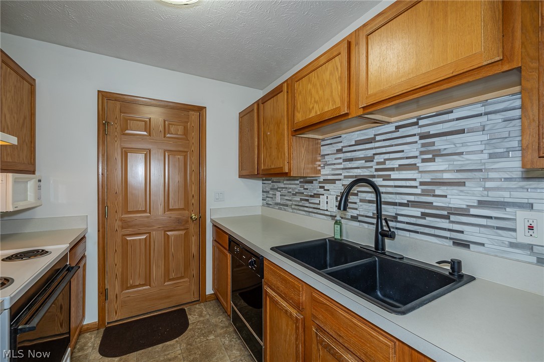 Pine Brook Estate - Residential