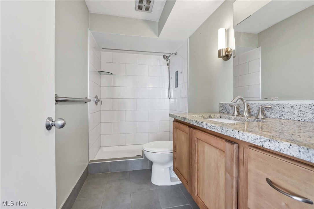 12900 Lake #1122, Lakewood, Ohio image 21