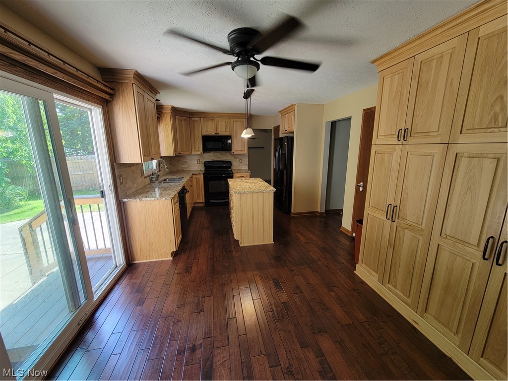 Valley Creek Estates 3 - Residential