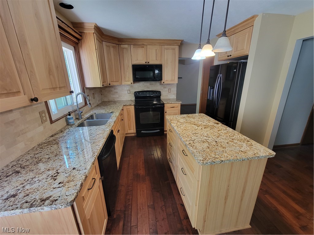 Valley Creek Estates 3 - Residential