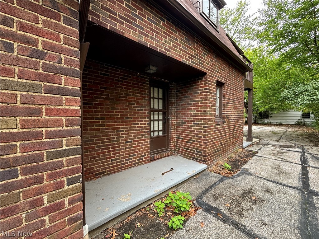 3113 Ludlow Road