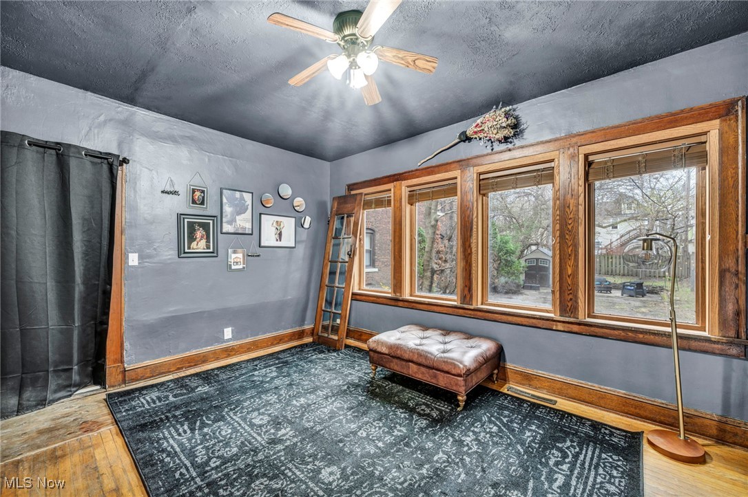 6933 Detroit Avenue, Cleveland, Ohio image 16