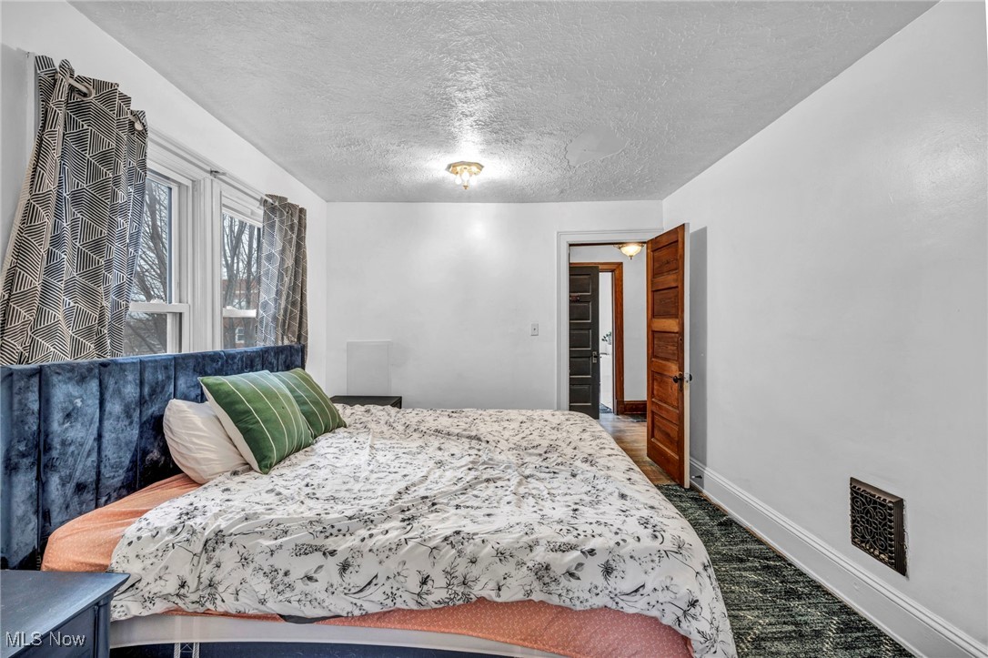 6933 Detroit Avenue, Cleveland, Ohio image 24