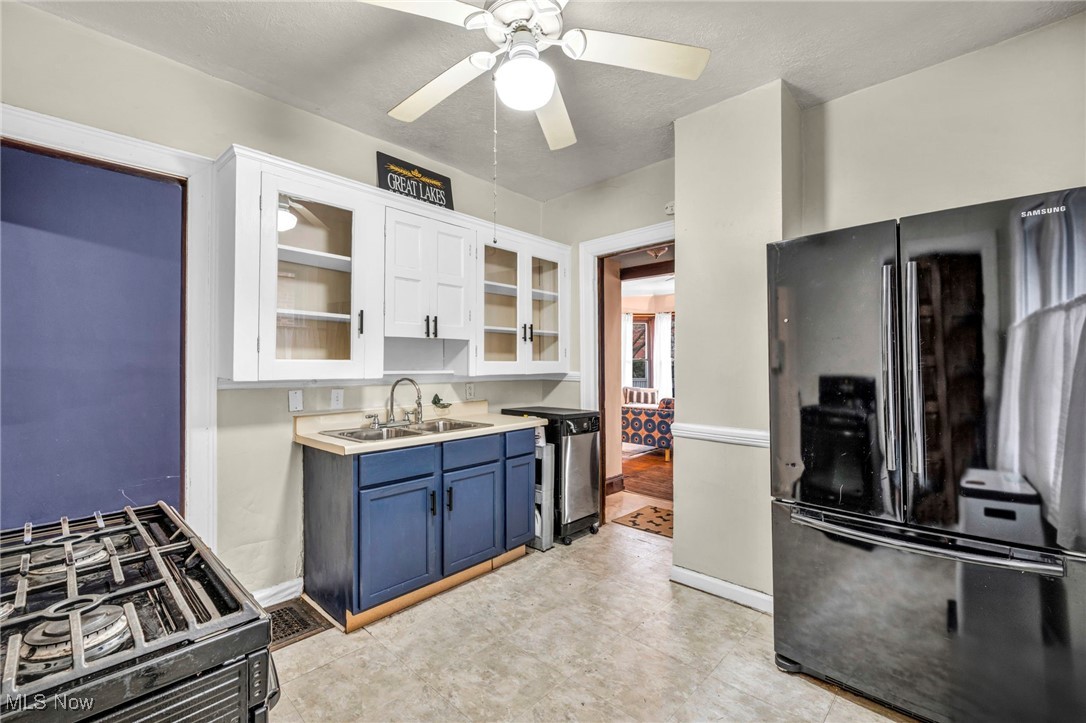 6933 Detroit Avenue, Cleveland, Ohio image 12